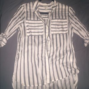 WOMENS BUTTON-UP SHIRT